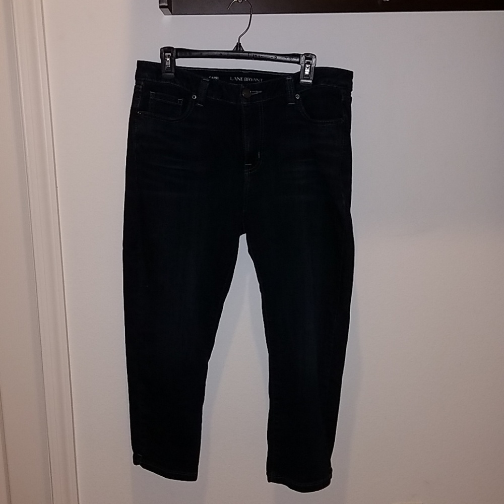 🤩 NWT! Lane Bryant stretch jean capris.